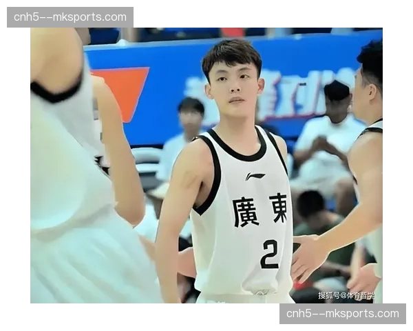 徐杰进攻端贡献不稳定，组织串联效率下滑影响广东后卫线轮换深度